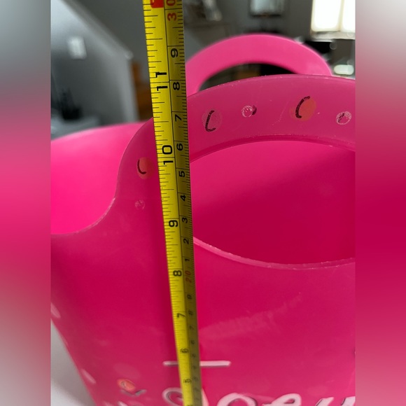 girl named Joey?  Adorable plastic tote w/handles. Perfect for toys! - Picture 6 of 9